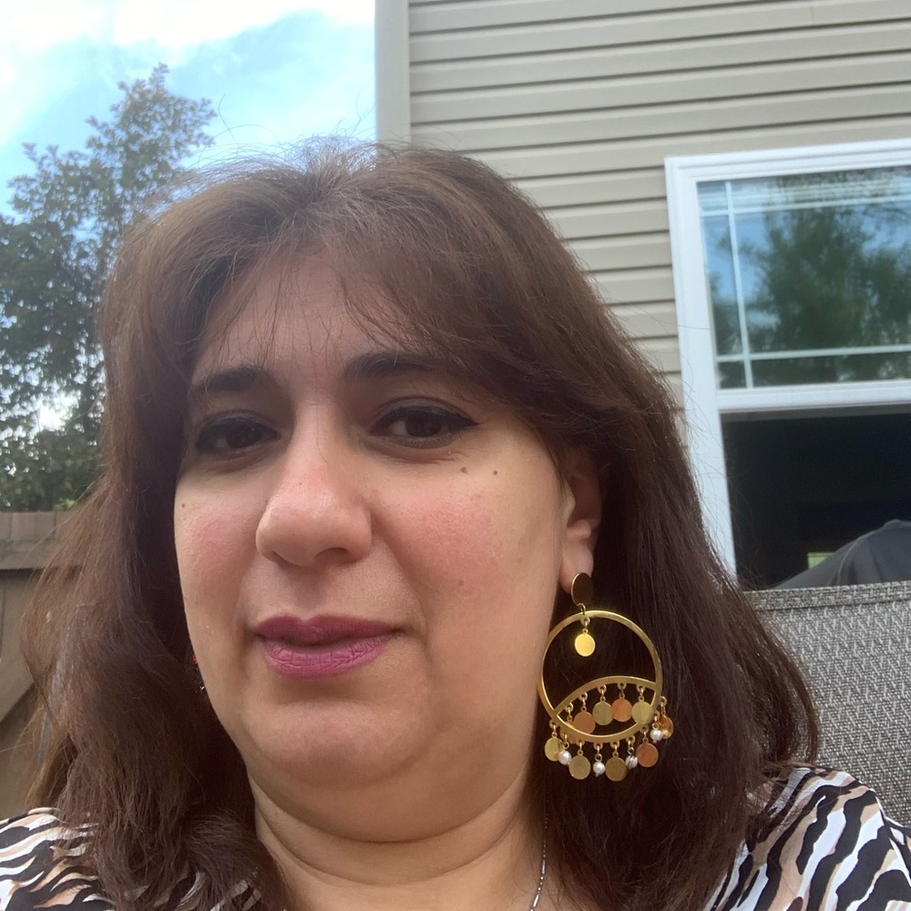 Meet your Posher, Donia